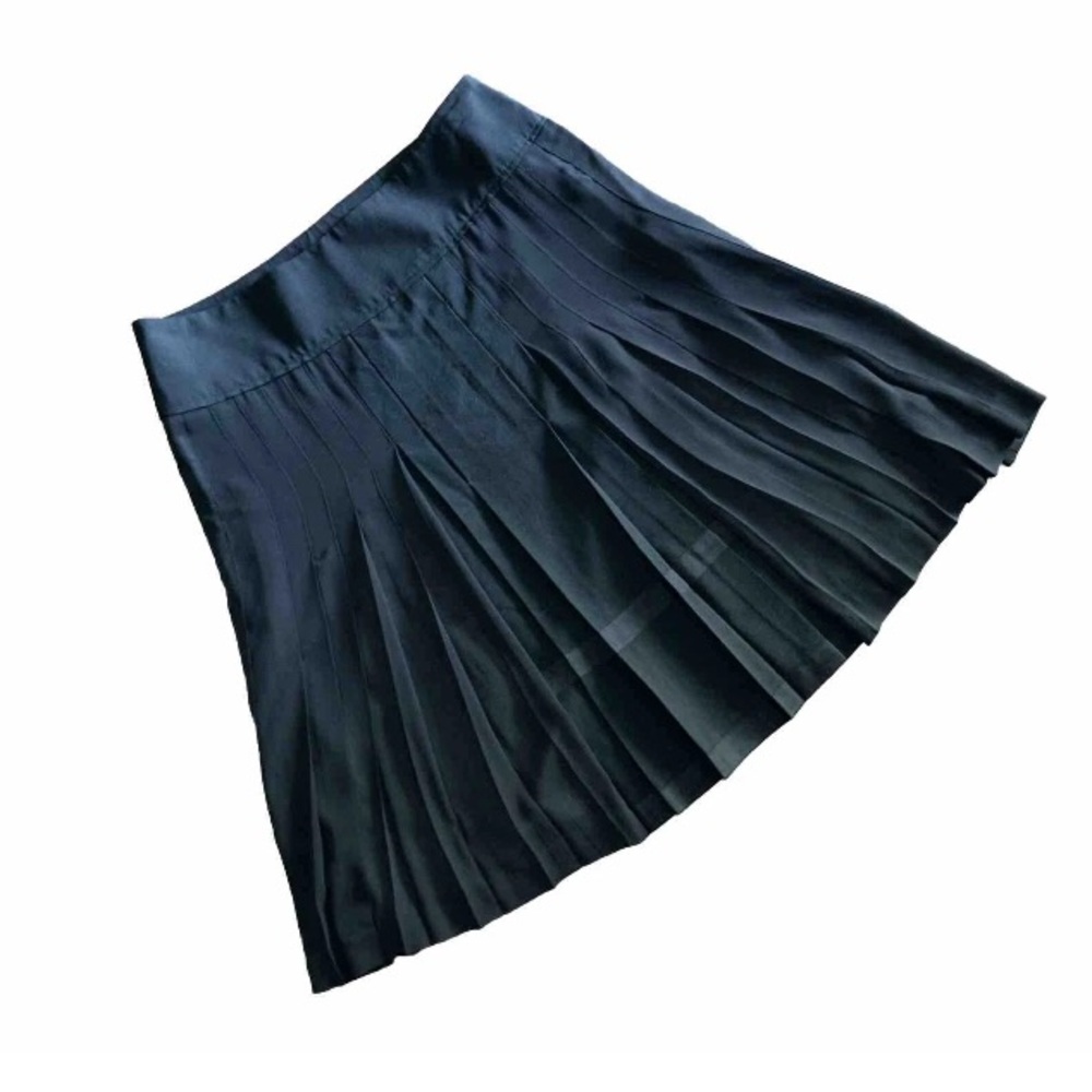 Magaschoni Black Pleat Swing Skirt Classic Timeless Money Midi Flare Spandex sz8